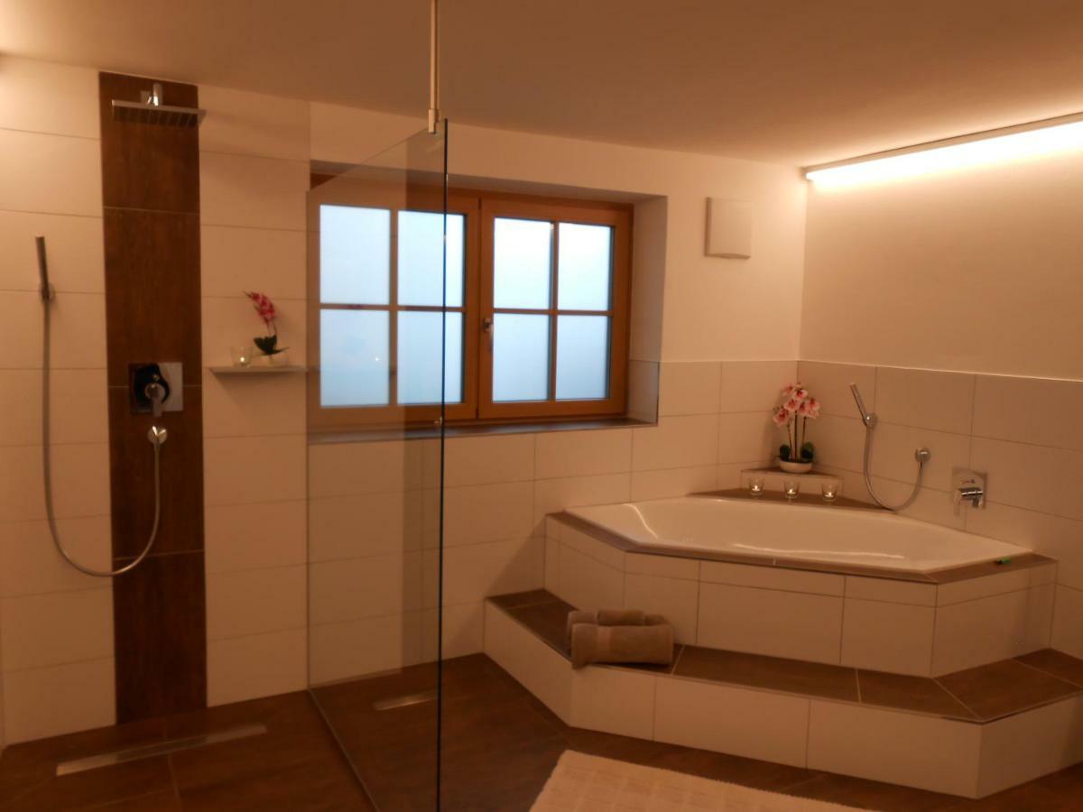 Teisenbergblick Apartment ไทเซนดอร์ฟ ภายนอก รูปภาพ