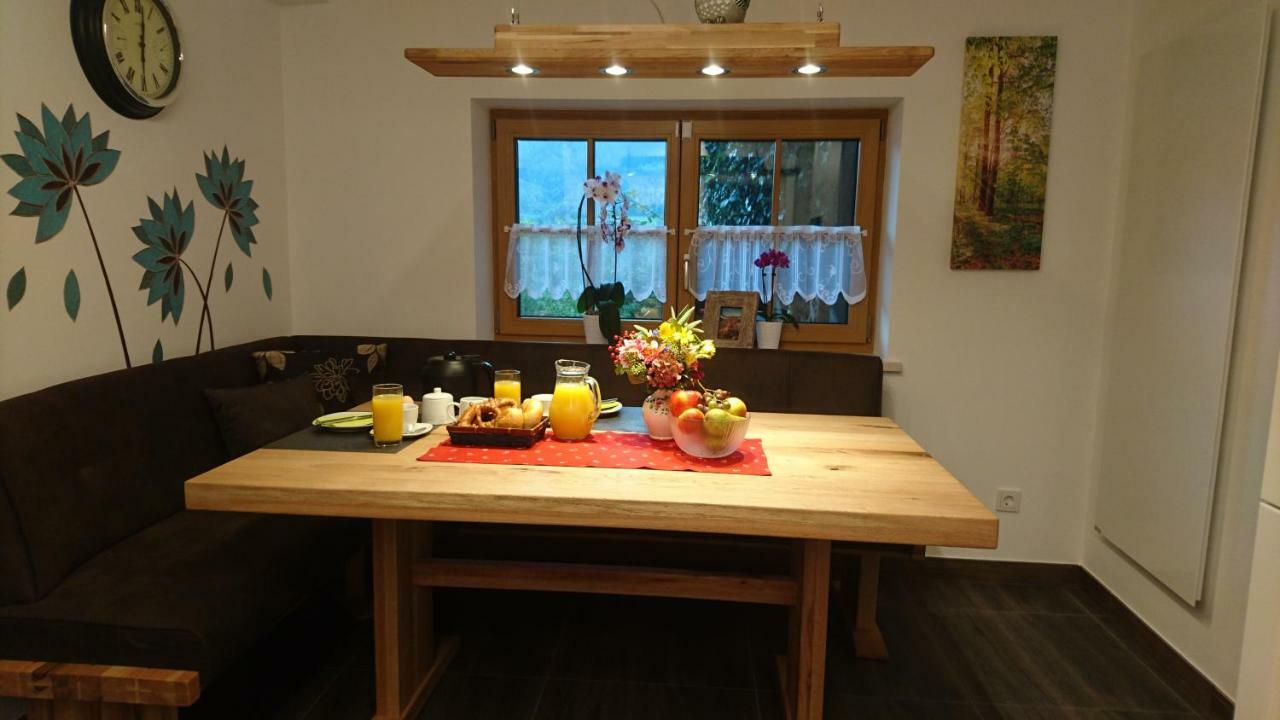 Teisenbergblick Apartment ไทเซนดอร์ฟ ภายนอก รูปภาพ